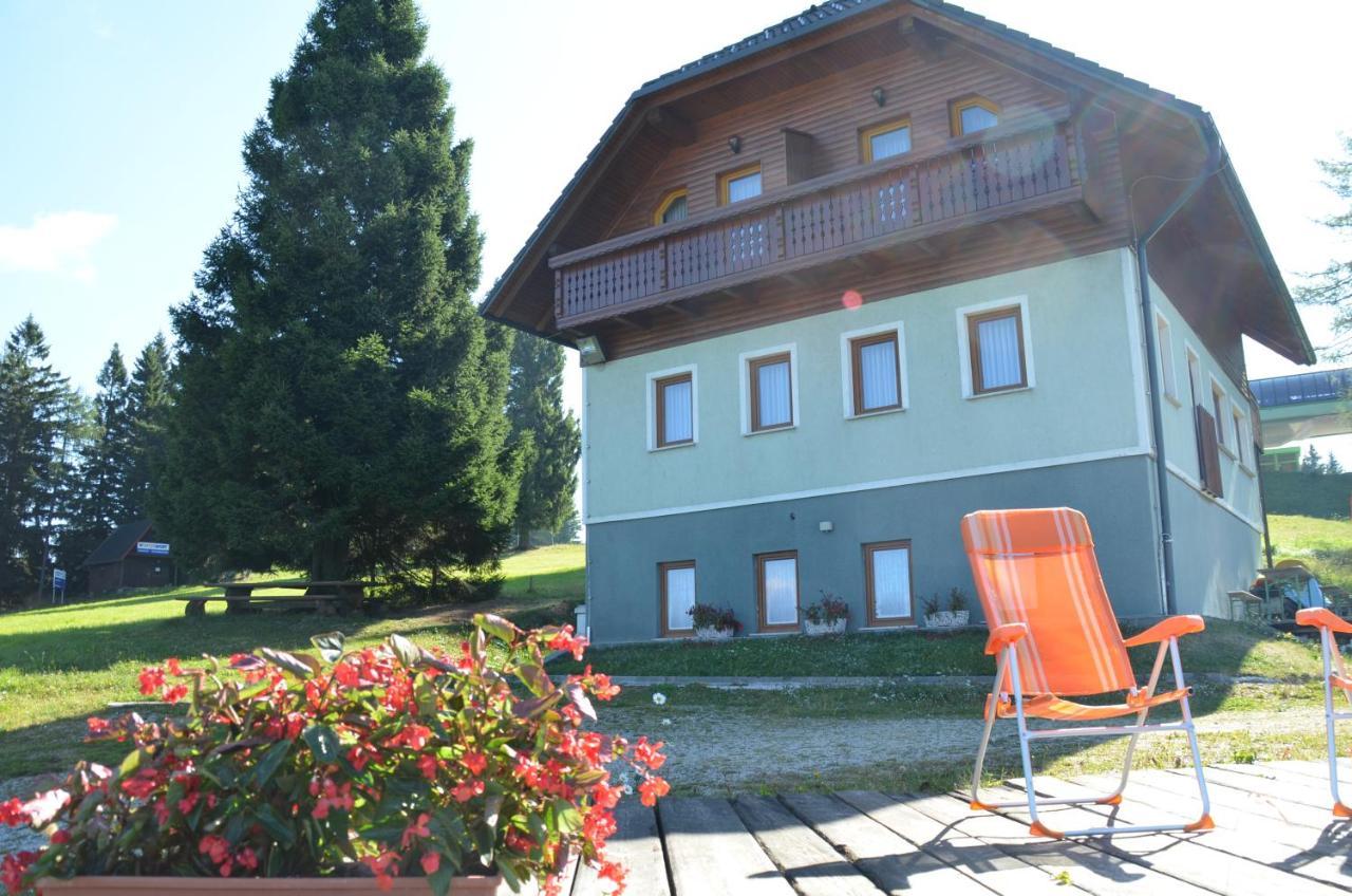 Apartmaji Srnca Cerkno